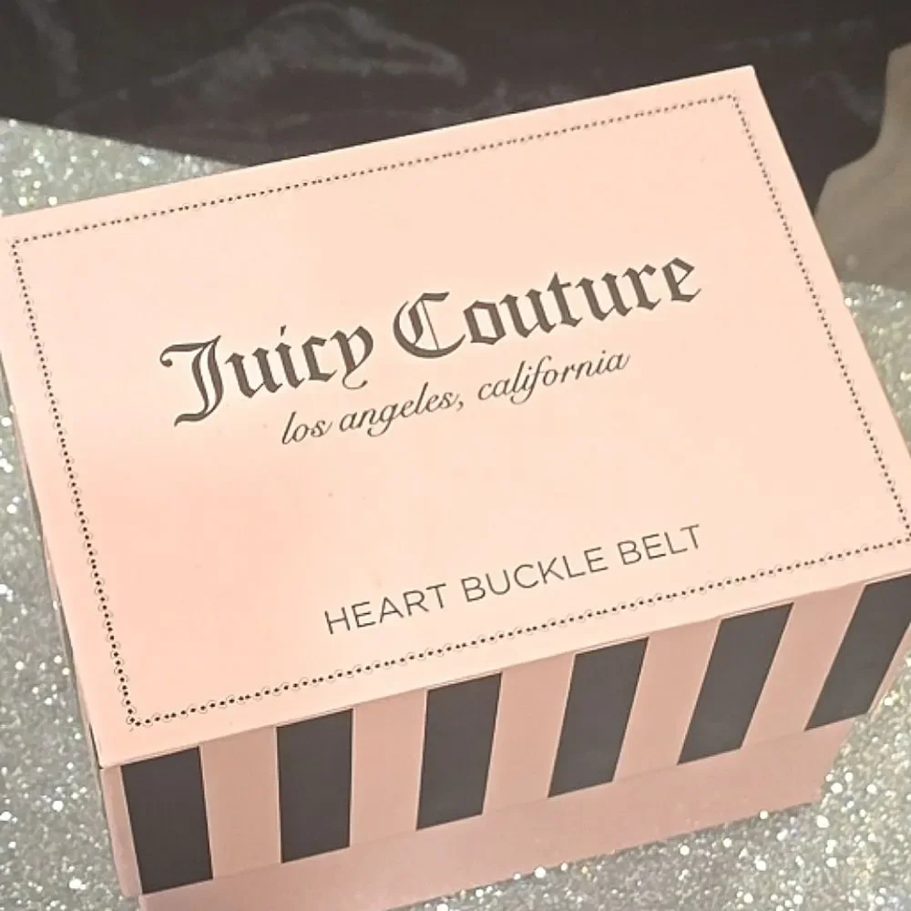 Juicy Couture JC Logo Heart Shaped Heart/Pearl‎ Buckle Boxed Belt